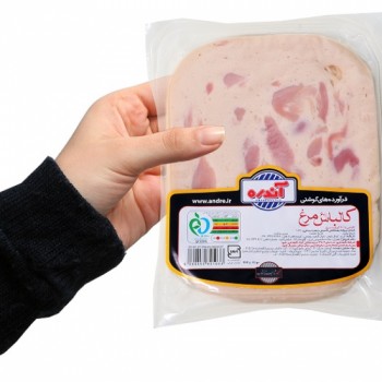 وکيوم کالباس مرغ 60% آندره 300 گرمي